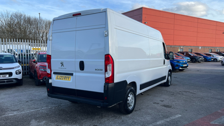 Peugeot Boxer 335 L3 Diesel 2.2 BlueHDi H2 Professional Premium+ Van 140ps